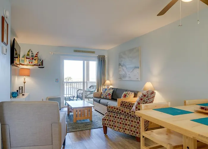 Oceanfront Carolina Beach Condo With Pool And Views!